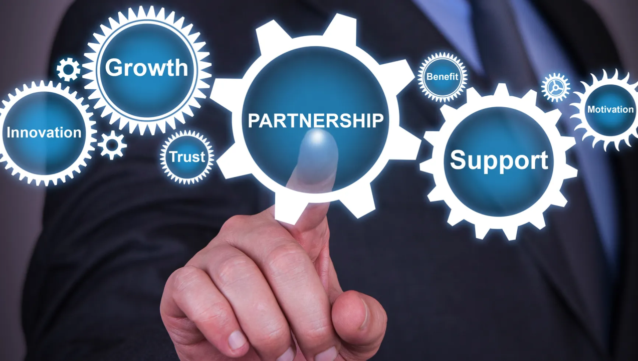 How to Build Strong Partnerships with Hypermarkets and Institutions