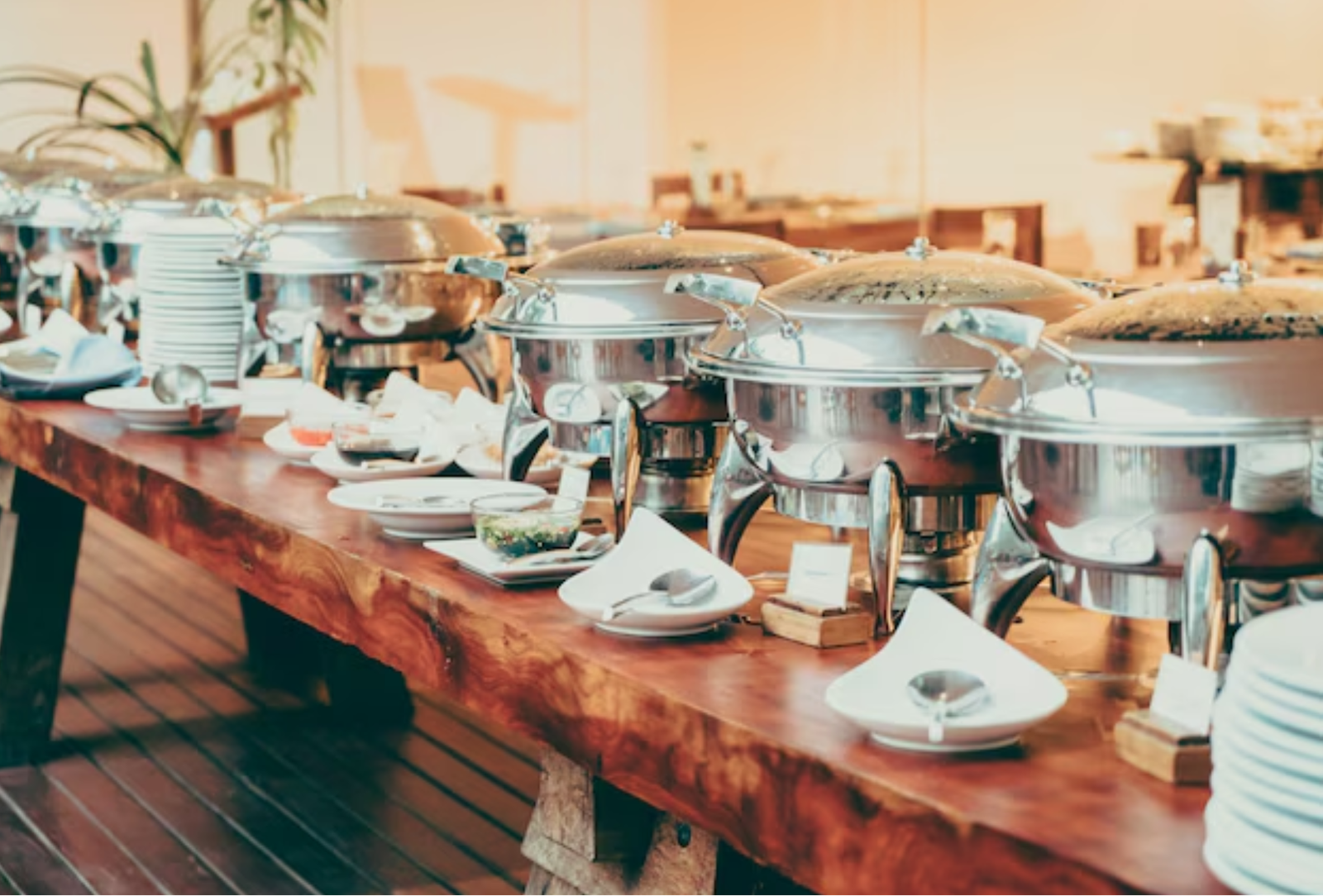 How to Choose the Right Catering Partner for Corporate Events in Dubai